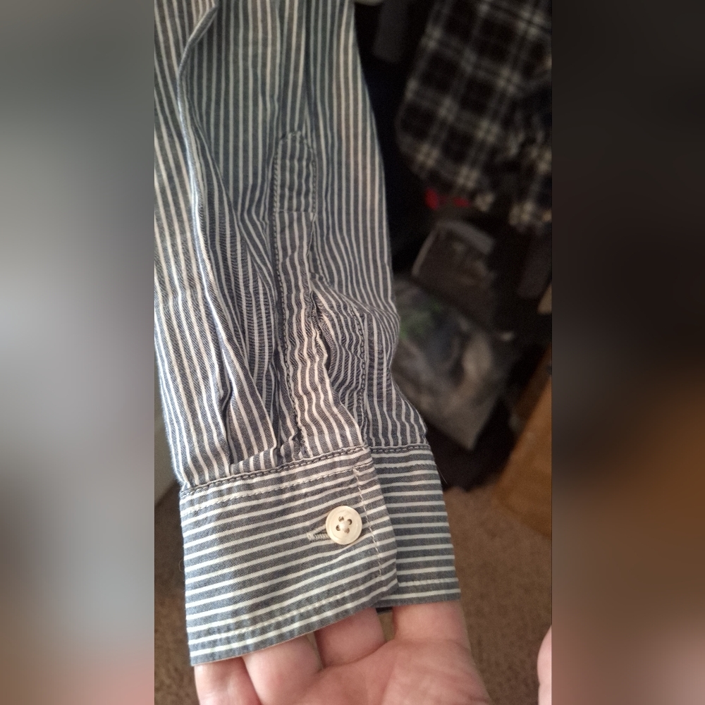 Mossimo Supply Co Pinstripe, Botton-down shirt - Picture 5 of 8
